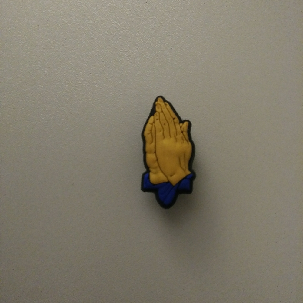Praying Hands Shoe Charm